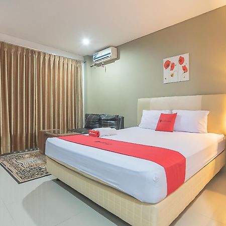 RedDoorz Plus near Sepinggan Airport 3 Hotel Sepinggang Kecil Bagian luar foto